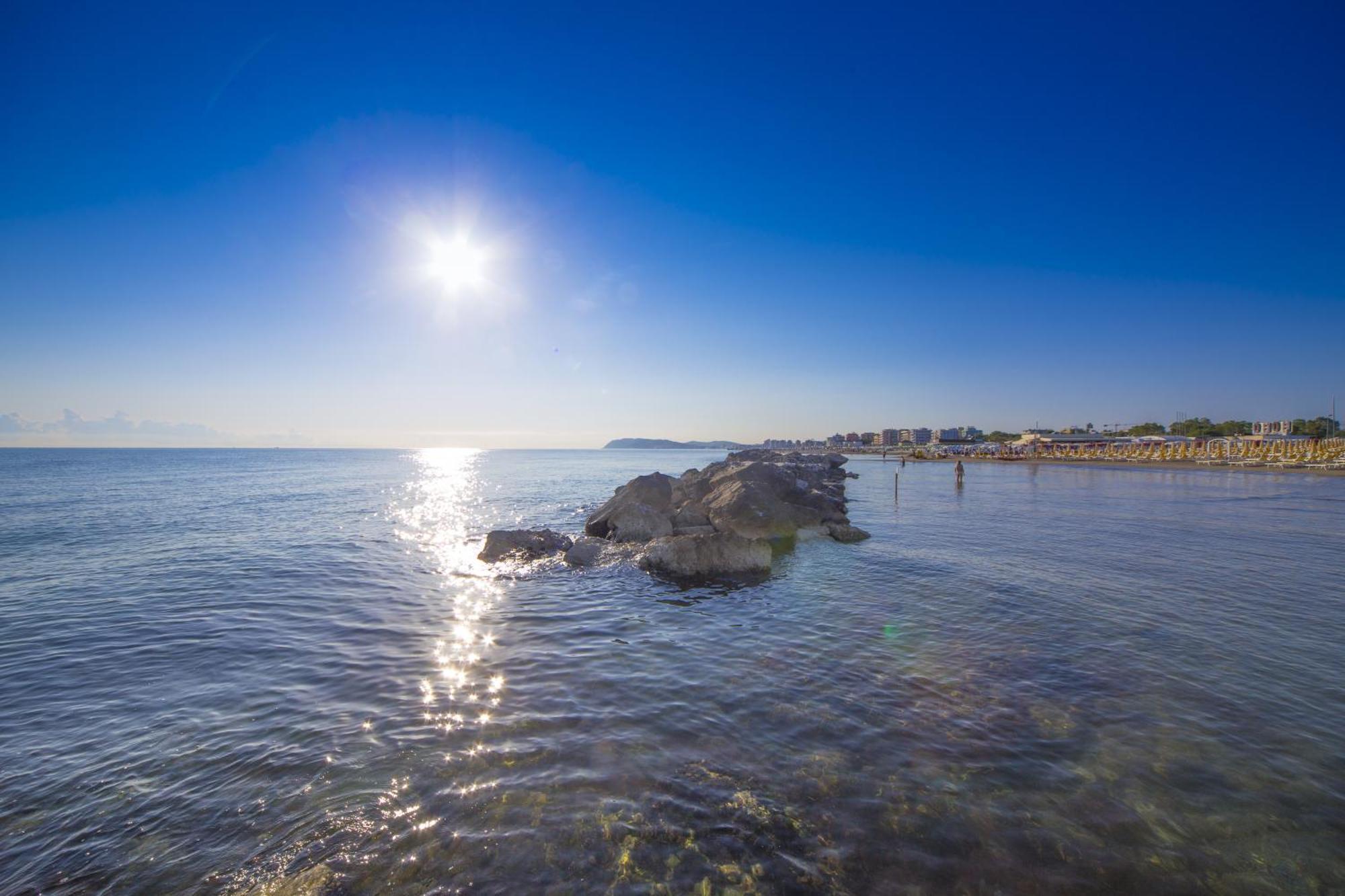 Hotel Touring Мизано-Адриатико Номер фото